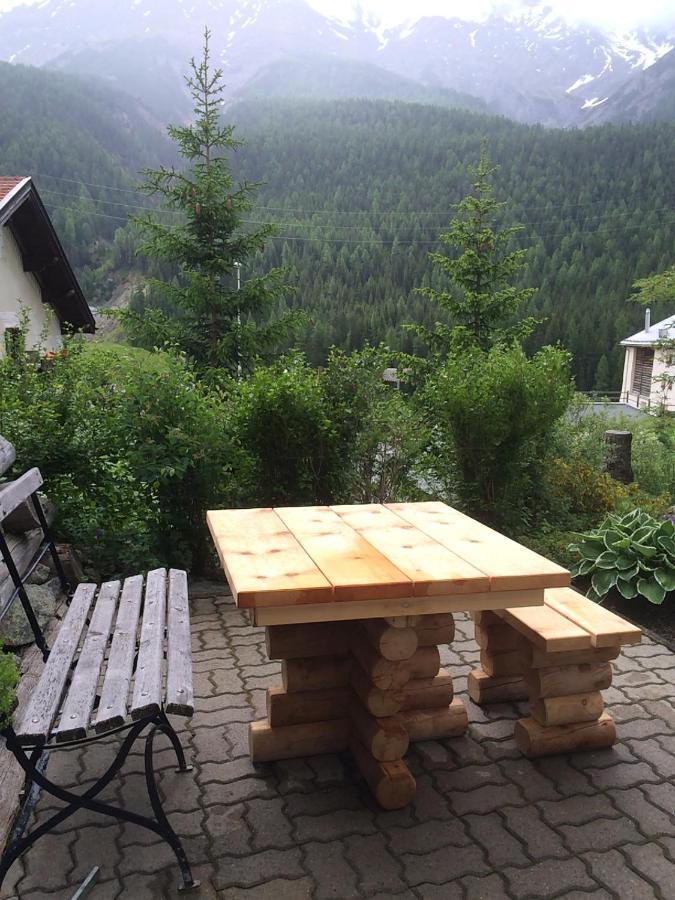 Chesa Sper L'Ovel Brail Apartment Zernez Exterior photo